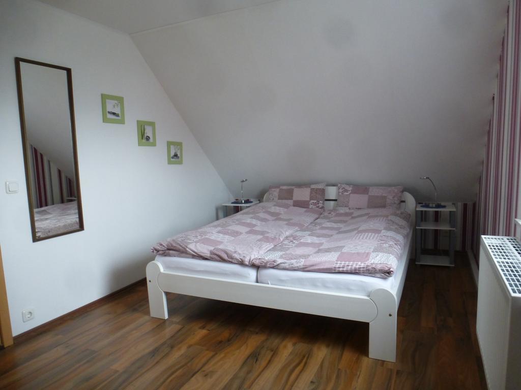 As Bi Uns To Huus Wilhelmshaven Exterior foto